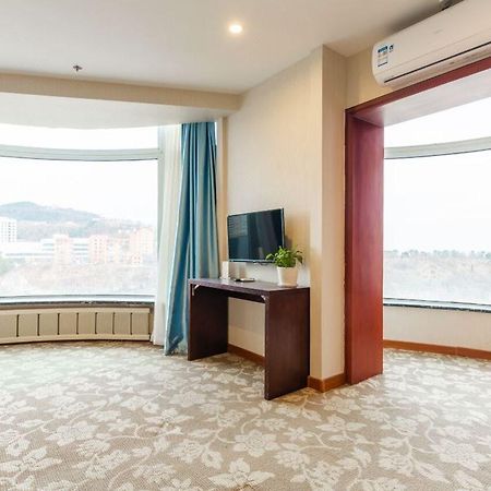 Dalian Binhai Building Екстериор снимка